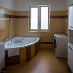 Ikon Apartment *