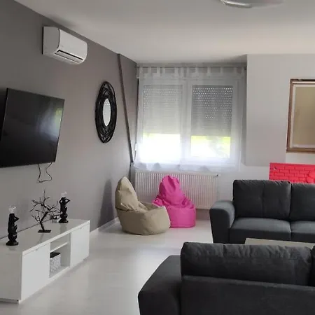 Ikon Apartment