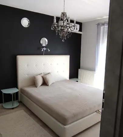 Apartment Ikon