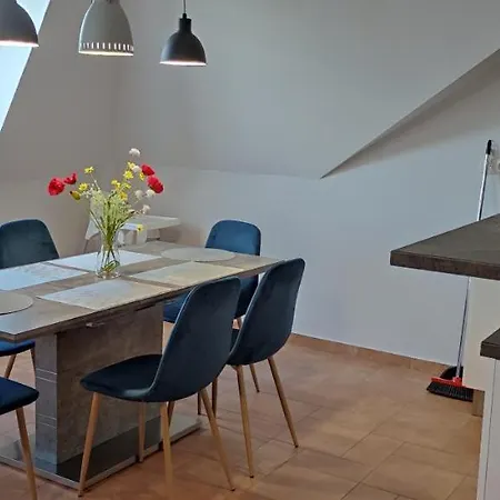 Apartment Ikon